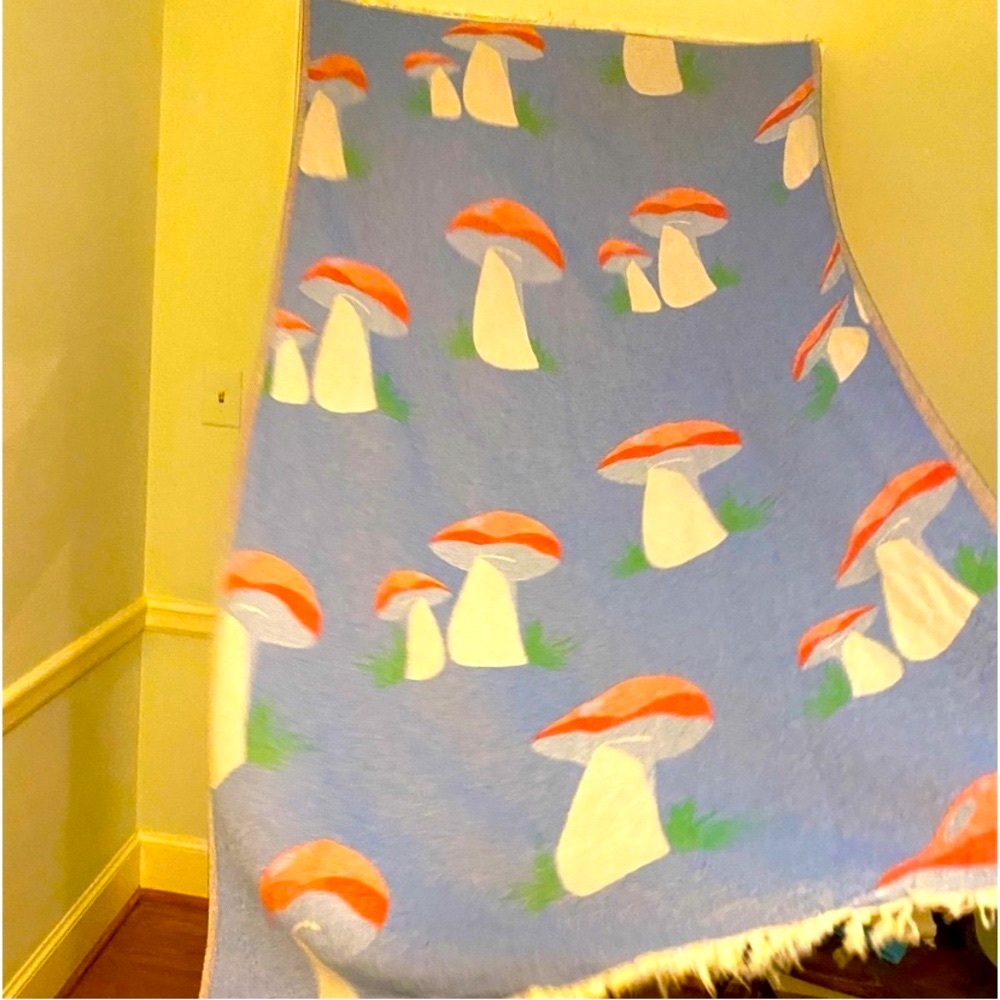 FLiPSiDE Loom Weave Throw Blanket Red Mushroom Teal Mushroom Organic Cotton NEW - Picture 9 of 16